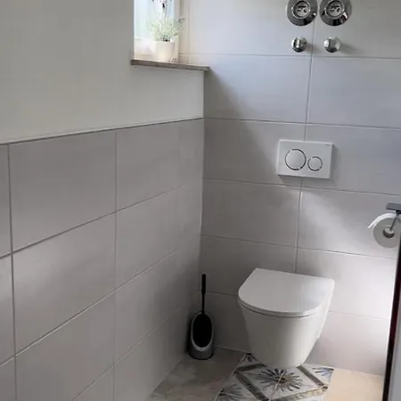 Gemuetliches Ferienzimmer In Neukirchen * 布劳恩费尔斯